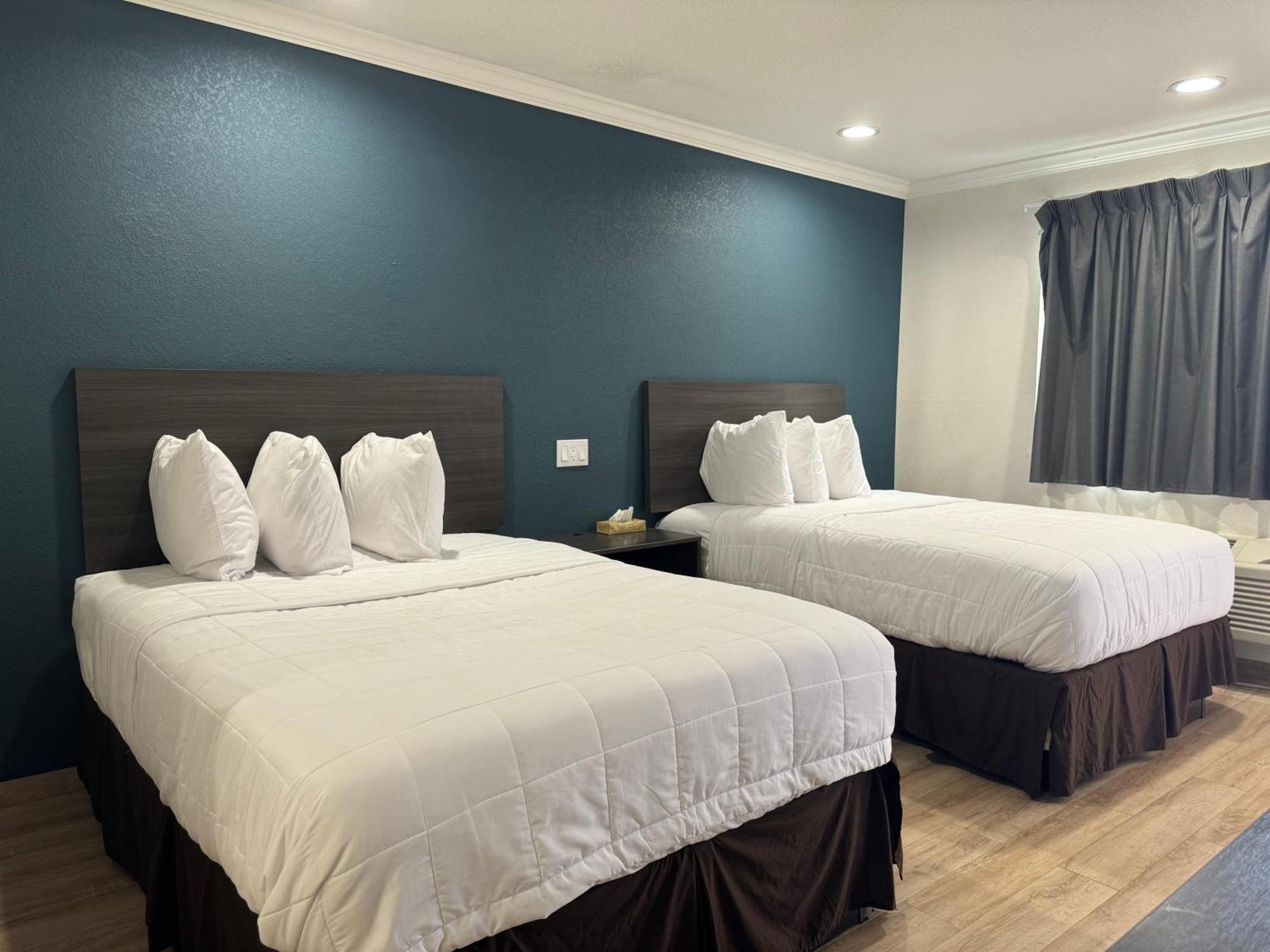 Baymont By Wyndham Bakersfield Ξενοδοχείο Εξωτερικό φωτογραφία